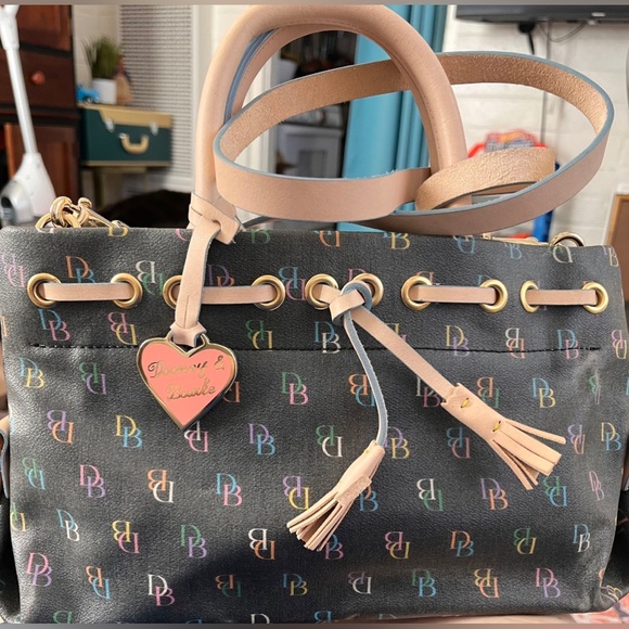 Dooney & Bourke Handbags - Dooney & Bourke bag